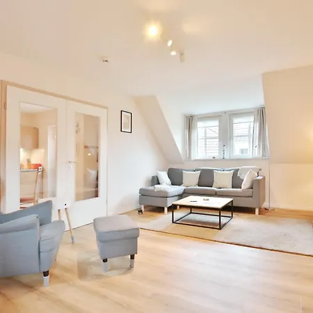 Apartment Haus Ostseeallee 60 *